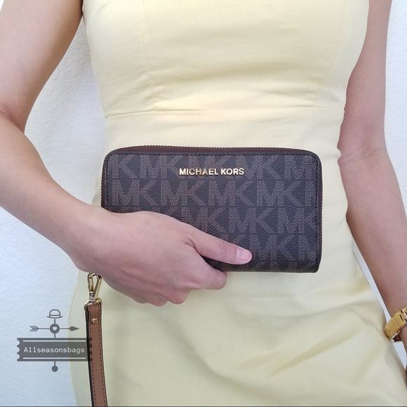 NWT Michael Kors Large Jet set travel wallet phone - Picture 3 of 8